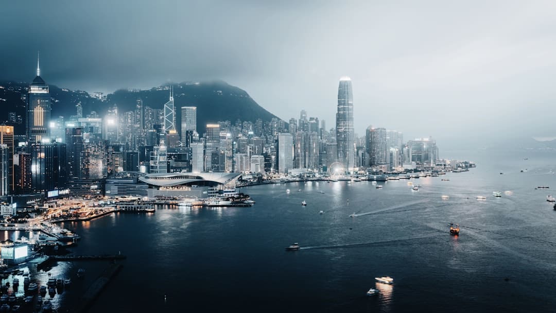 喜欢蹲着真的不是因为懒 或许是身体在偷偷 “自救”